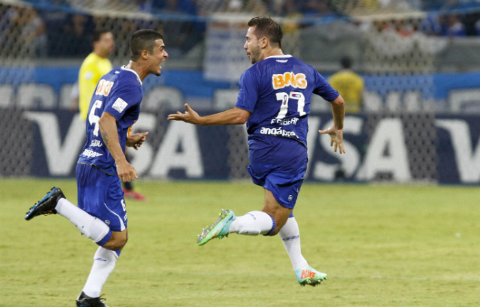 Cruzeiro goleia Miami Dade em 1º amistoso nos EUA