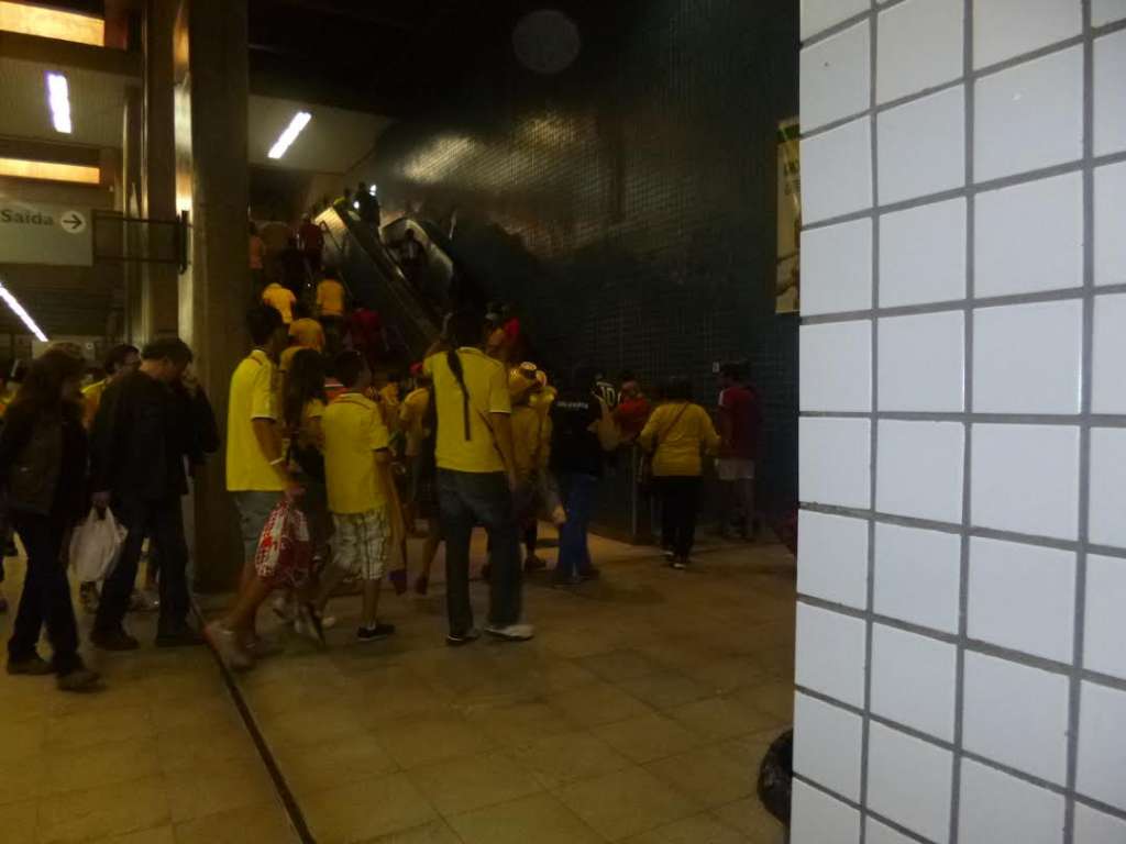 Grupo A: Autoridades do DF pedem: “Cheguem cedo e não vão de carro ao Mané Garrincha”