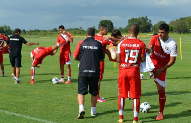 Sem Luis Fabiano, Muricy escala Pato como titular