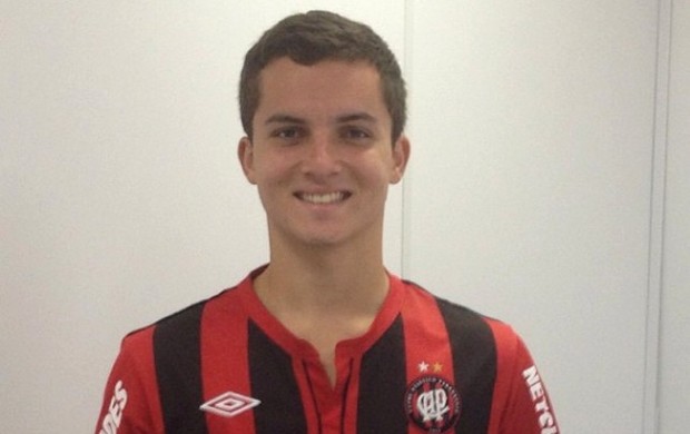 Jean Chera deixa o Santos e acerta com clube da Romênia