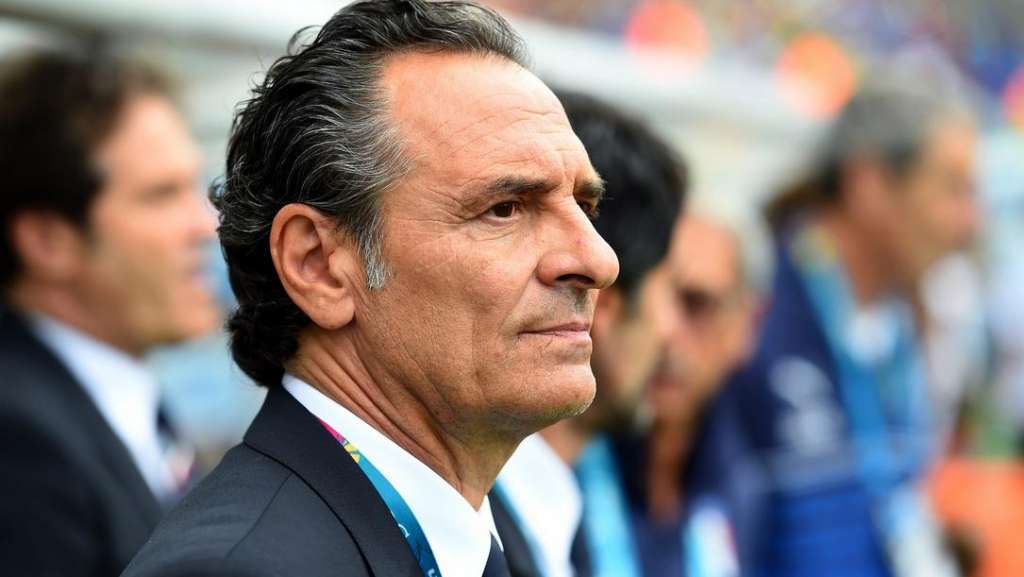 Grupo D: Após eliminação, Prandelli pede demissão na Itália