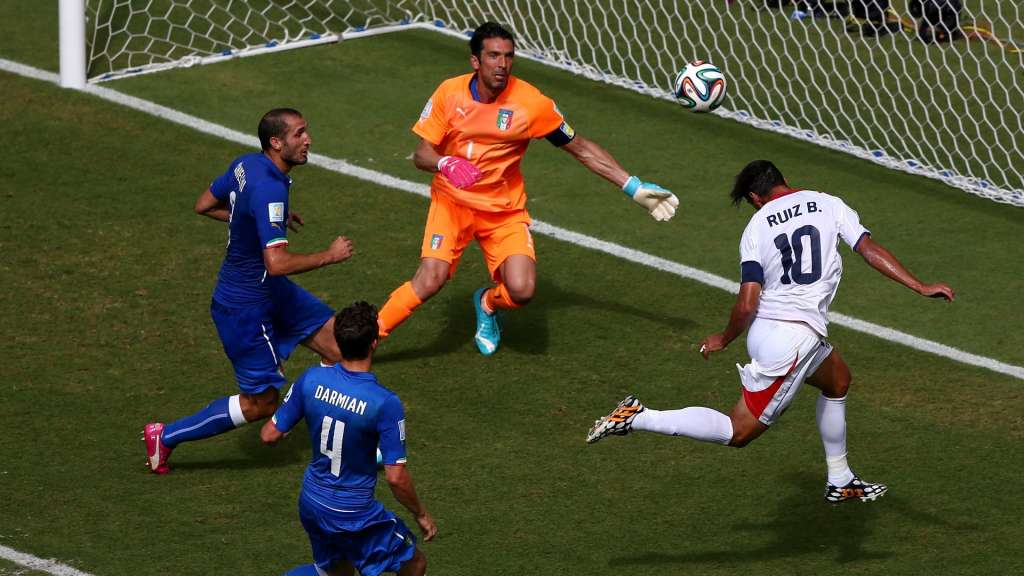 Ruiz diz que a Costa Rica pode sonhar alto nesta Copa