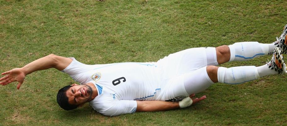 Grupo D: Lugano diz que Chiellini mente sobre mordida de Suárez