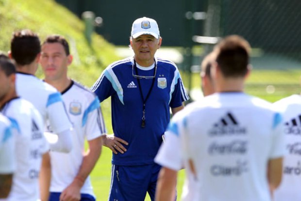 Grupo F: Sabella quer reduzir dependência de Messi contra Nigéria