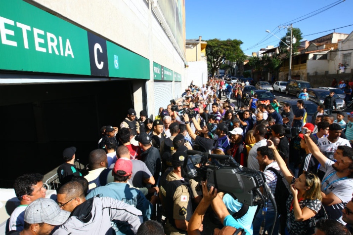 Argentino é baleado em briga de bar em Porto Alegre