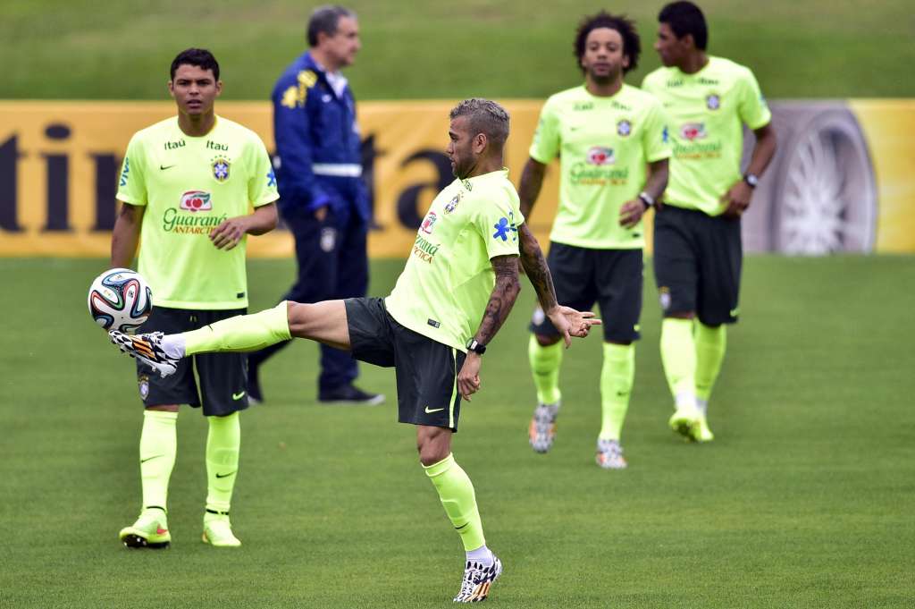 Grupo A: Brasil abre treino para crianças carentes em Teresópolis