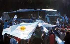 Mais de mil torcedores são barrados perto do Beira-Rio