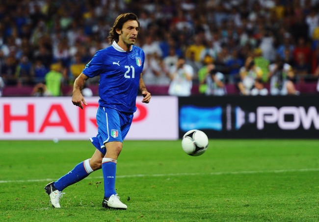 Grupo D: Pirlo volta atrás e admite seguir na seleção italiana