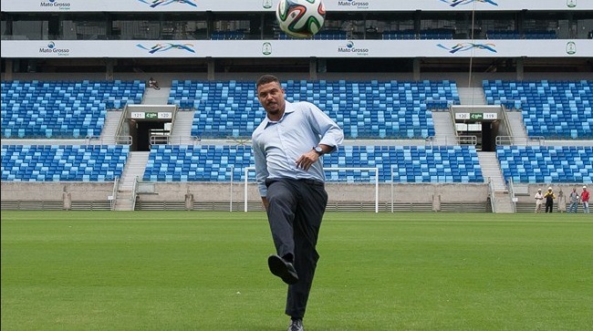 Ronaldo ensaia uma visita à seleção na Granja Comary
