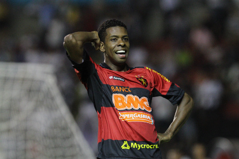 Figueirense contrata Moacir e Neto