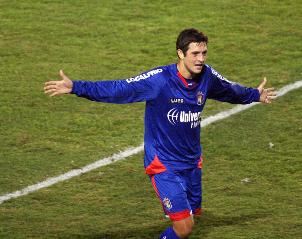 Série B: Bragantino contrata Eduardo, do São Caetano, e Erick, do Bahia