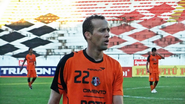 Série D: Remo contrata lateral-direito Eduardo Arroz, ex-Ponte Preta