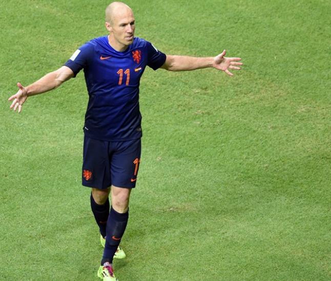 Copa 2014: Holanda usa trio ofensivo para bater defesa do México
