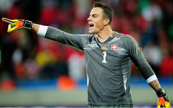 Goleiro da Suíça dedica boa campanha a lesionados