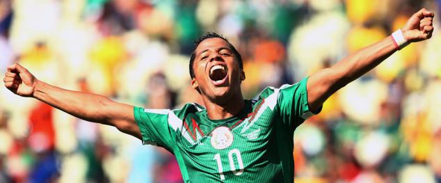 Giovani dos Santos abriu para o México, mas recuou demais e levou virada em 8 minutos