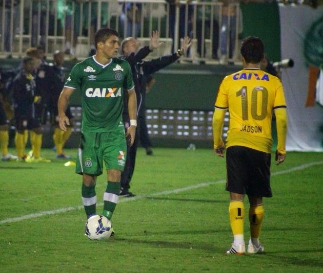 Ednei exalta pré-temporada e acredita em evolução da Chapecoense