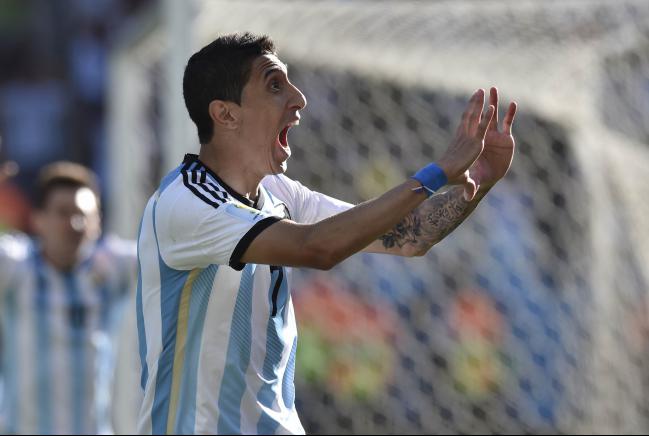 Di María comemorando o gol salvador no final da partida. - Villlalba