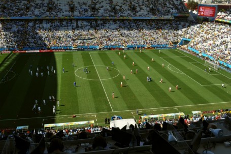 Corinthians vistoria Itaquerão para apurar prejuízo