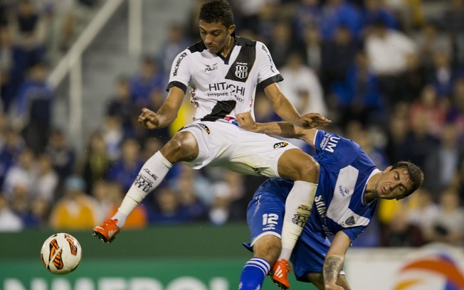 Série B: Ponte Preta oficializa venda de César, mas lucra “migalha”