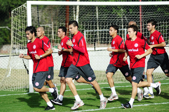 Inter perde amistoso para Metropolitano em Blumenau