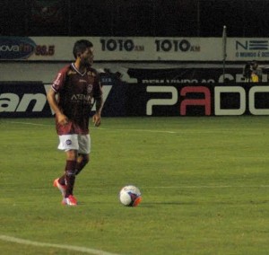 Série C: Caxias treina e Léo e Bebeto brigam por vaga na lateral