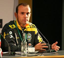 Kleiton Lima participa de Conferência Internacional de Futebol nos Estados Unidos