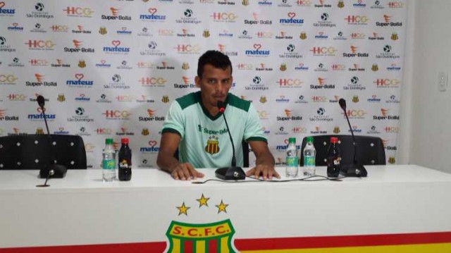 Série B: Sampaio Corrêa ganha reforço de Tote, recuperado de lesão