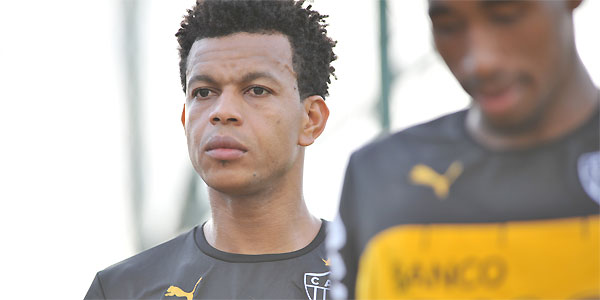 Edcarlos mira ser titular do Atlético-MG na Recopa