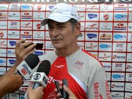 Ídolo uruguaio, Dario Pereyra analisa propostas durante a Copa