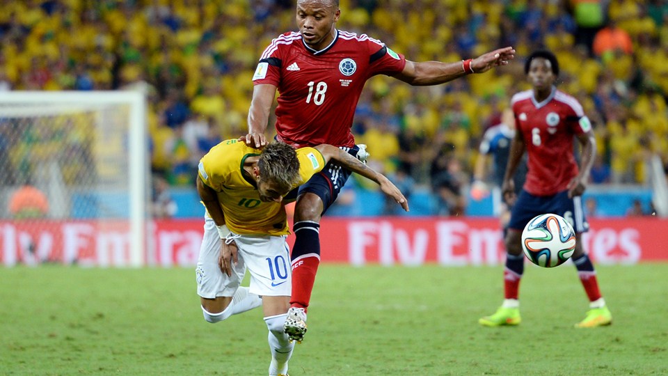 Copa 2014: Fifa vai investigar lance que tirou Neymar da Copa