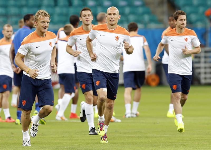 Copa 2014: Titular em 2006 e 2010, Dirk Kuyt reaparece na lateral