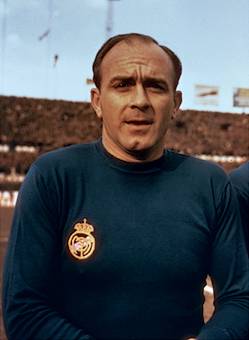 Di Stéfano é internado após sofrer parada cardíaca