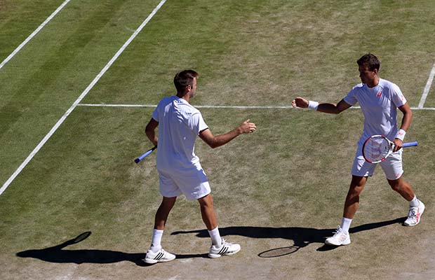 Tênis: Sock e Pospisil bate irmãos Bryan e vence em Wimbledon