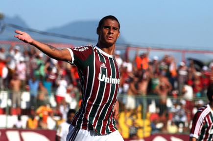 Criciúma contrata Michael