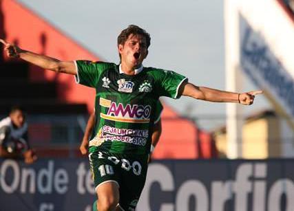 Série B: Vila Nova se reforça com Júnior Xuxa