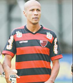 Dezinho, ex-zagueiro da Ponte Preta