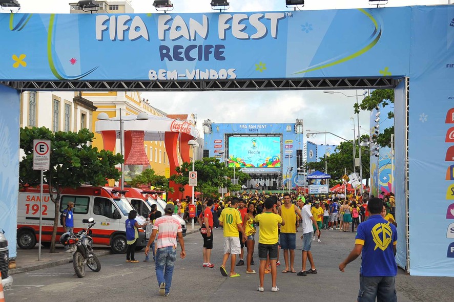 Copa 2014: Após superlotação, Fan Fest do Recife muda operação
