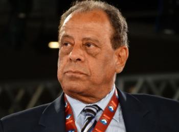 Carlos Alberto Torres fala em esquema suicida e que Brasil sempre toma ferro quando faz clima de oba-oba em Copa