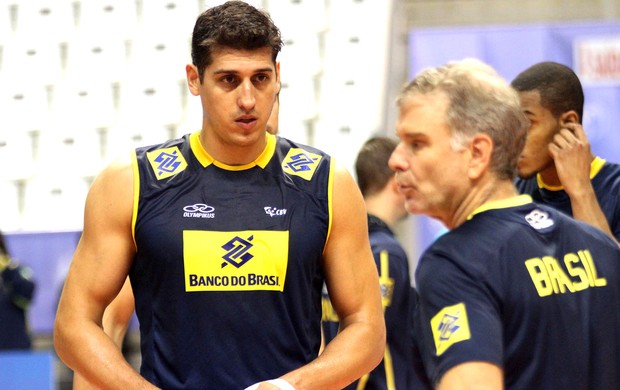 Vôlei: Sidão ainda prevê evolução do Brasil na Liga Mundial