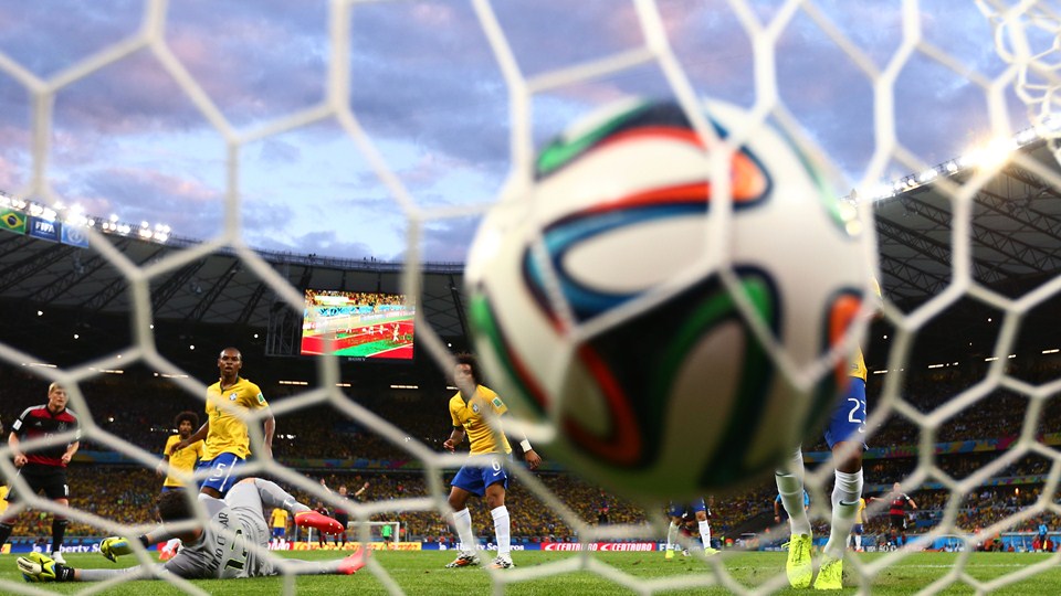 Copa 2014: Ao massacrar Brasil na semifinal, Alemanha mantém tabu dos campeões da Copa das Confederações
