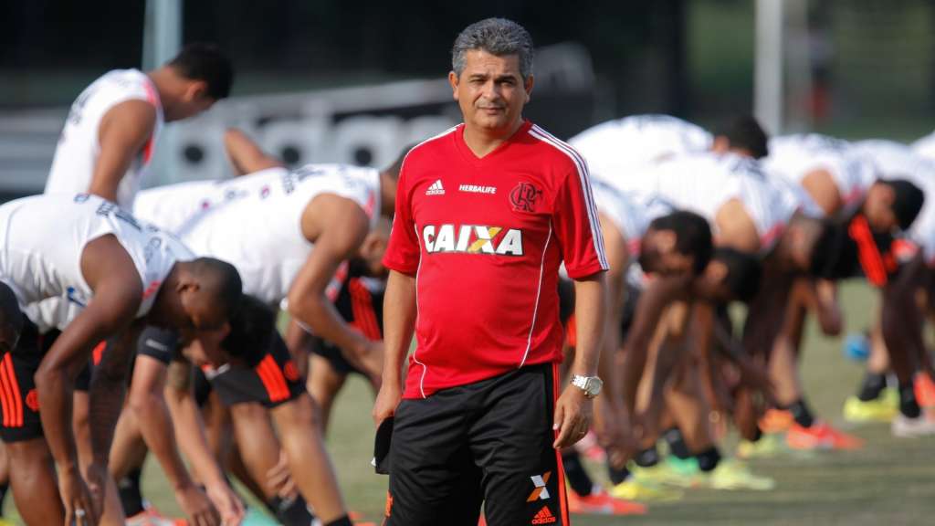 Ney Franco faz ‘ajustes finos’ no time do Flamengo