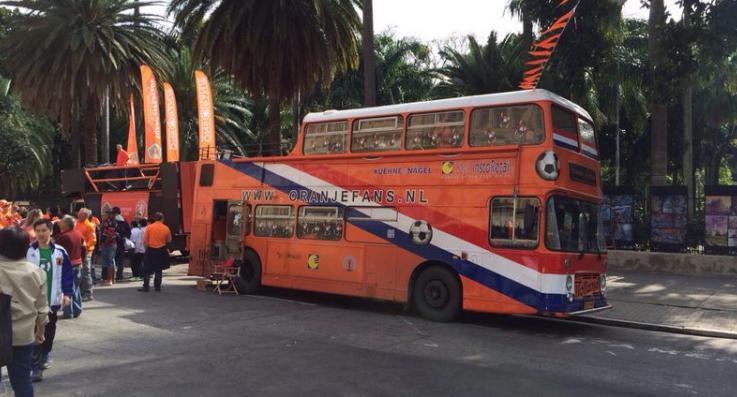 Além da Copa do Mundo: Inocência argentina e busão holandês
