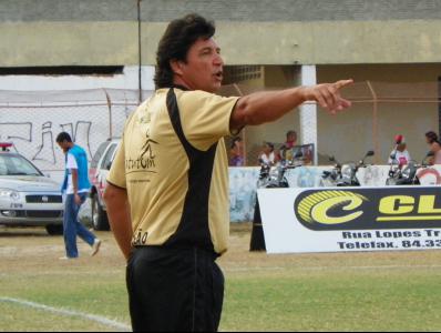 Segundona: Vocem anuncia o técnico Ademilson Venâncio