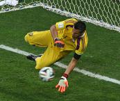 Pênalti de Vlaar foi defendido por Romero