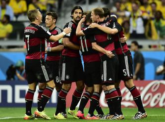 Após 14 anos reformulando o seu futebol a Alemanha é uma das maiores potencias hoje em dia. Créditos: Villalba