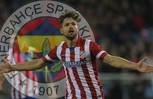 Diego é apresentado no Fenerbahçe e celebra chegada
