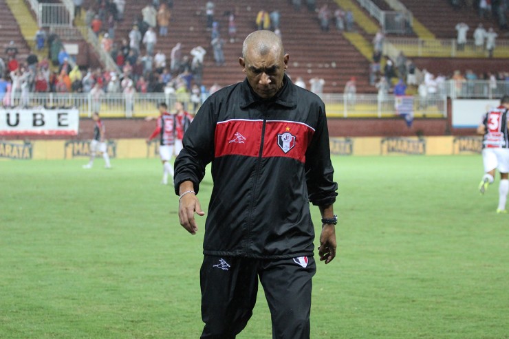 Série B: Bruno Collaço se lesiona e desfalca Joinville contra Ceará