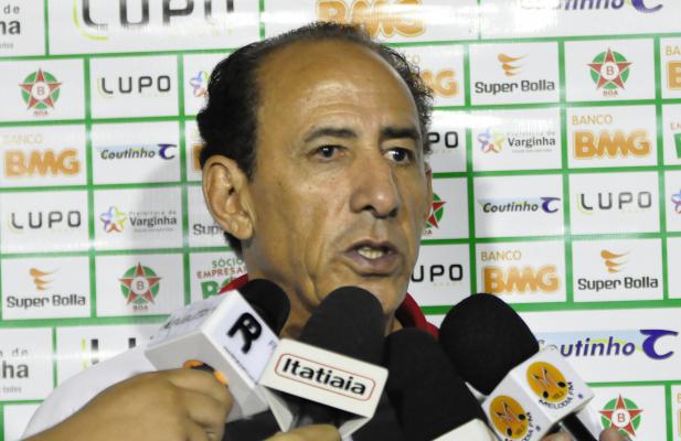 O técnico Nedo Xavier está testando Guilherme entre os titulares