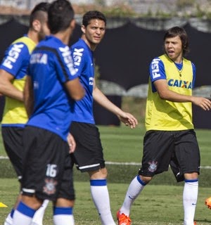 Com titulares, Corinthians bate Audax em jogo-treino