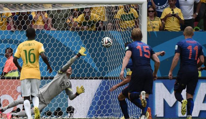 Gol de pênalti de Van Persie